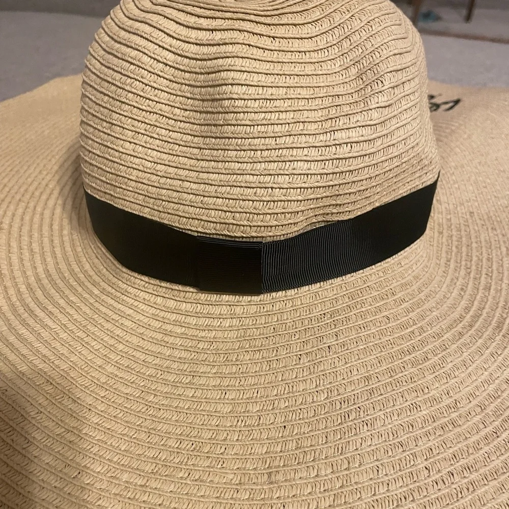 Two’s Company Vitamin Sea Floppy Hat - Picture 3 of 3